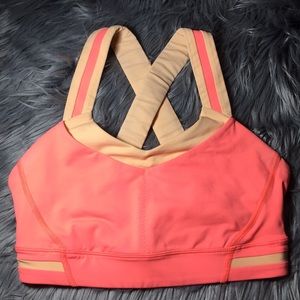LuluLemon sports bra size 4